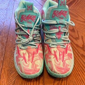 Men's Athletic Sneakers in Mint Green and Pink
